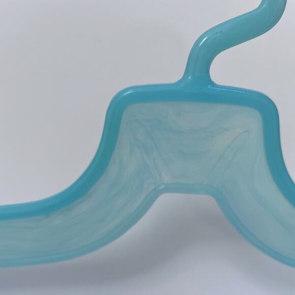 Vintage Plastic Hanger Swirl Blue USA - Picture 4 of 6